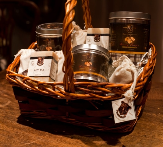 oliver bentleys gift basket