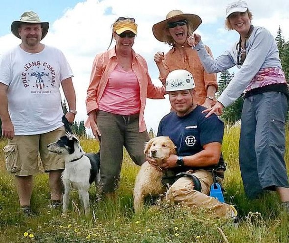 An unidentified man who helped with the rescue, Carol Johnson (Maya's owner), Erin Linden, Joanne Soigner and rescuer Donnie Curnow. Photo Credit: Donnie Curnow
