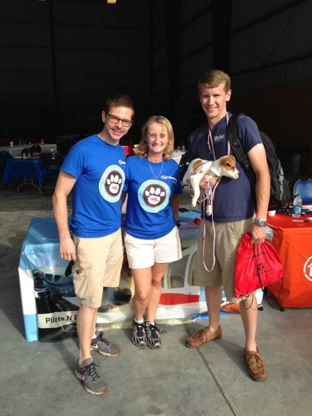 Pilots N Paws volunteers with Lacey.