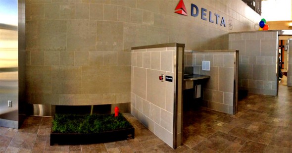 4.23.14 - Detroit Airport Installs Dog Restroom2
