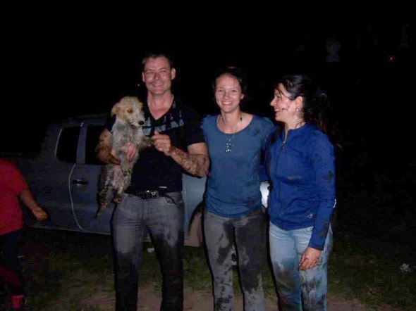Mario Burgos, Ceci Sansó, and Marianela Ripoll Torres rescued Tom. Photo Credit: Fundación Pequeñas Huellitas