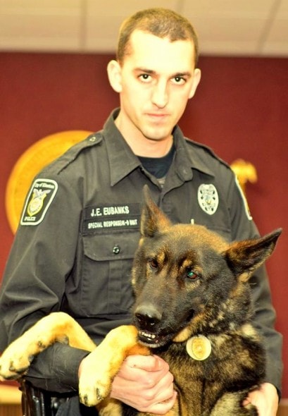 10.28.14 - Police Department Refuses to Let Cancer-Stricken K-9 Retire2