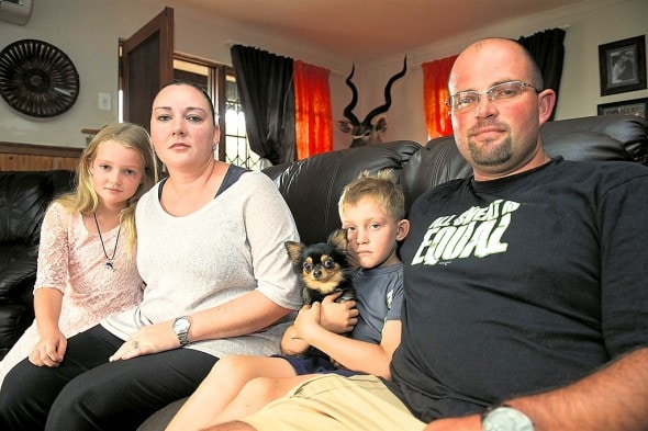 2.24.16 - Chihuahua Helps Save South African Family from Four Gunmen1