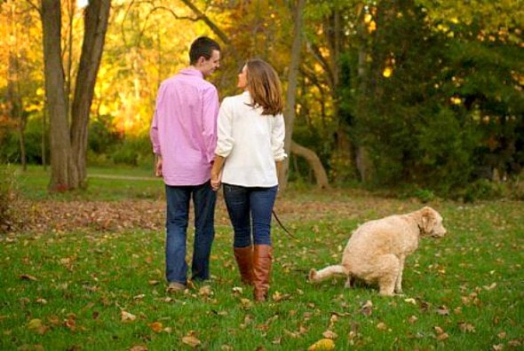 10-24-16-engagement-photos-with-the-dog24